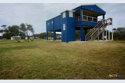 811 W Main Street, Port O'Connor, TX 77982 - Photo 1