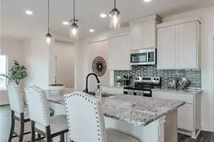 321 Whitetail Ln, Victoria, TX 77905 - Photo 11