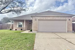 105 Holly Oak Ct, Victoria, TX 77901 - Photo 1