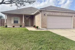 105 Holly Oak Ct, Victoria, TX 77901 - Photo 3