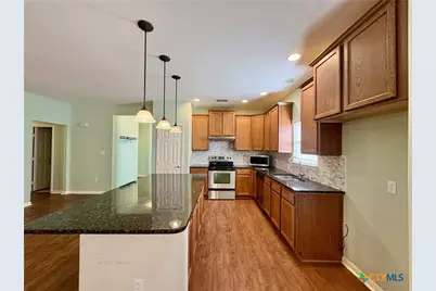 105 Holly Oak Court, Victoria, TX 77901 - Photo 11