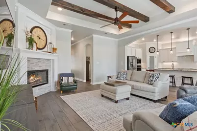 102 Rancho Del Lago Lane, Belton, TX 76513 - Photo 11