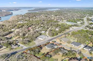 102 Rancho Del Lago Ln, Belton, TX 76513 - Photo 39