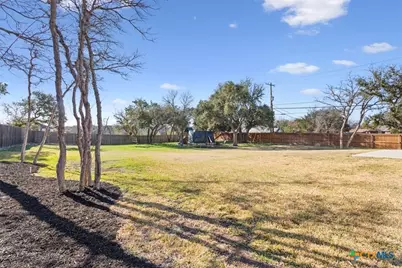 102 Rancho Del Lago Lane, Belton, TX 76513 - Photo 35