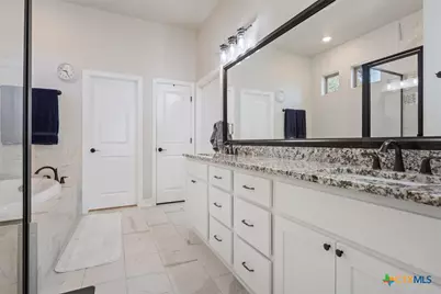 102 Rancho Del Lago Lane, Morgans Point Resort, TX 76513 - Photo 19