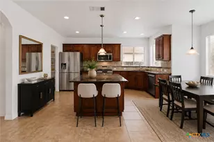 606 Irvin Dr, San Marcos, TX 78666 - Photo 3