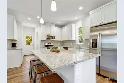 660 Mockingbird Drive, Canyon Lake, TX 78133 - Photo 9