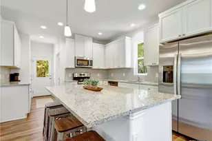 660 Mockingbird Dr, Canyon Lake, TX 78133 - Photo 9