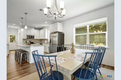 660 Mockingbird Drive, Canyon Lake, TX 78133 - Photo 7