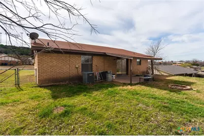 930 Dryden Avenue, Copperas Cove, TX 76522 - Photo 23