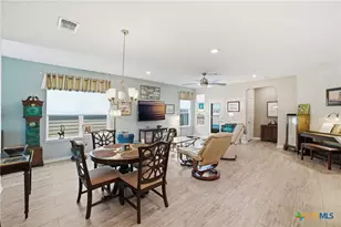 2071 Wind Chime Wy, New Braunfels, TX 78130 - Photo 5