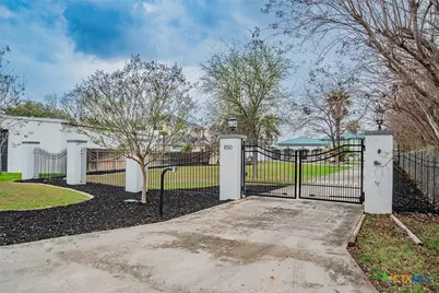850 Lakeview Trail, Mcqueeney, TX 78123 - Photo 37