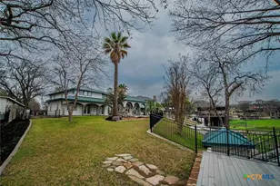 850 Lakeview Trail, Mcqueeney, TX 78123 - Photo 31