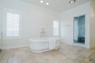 850 Lakeview Trail, Mcqueeney, TX 78123 - Photo 23