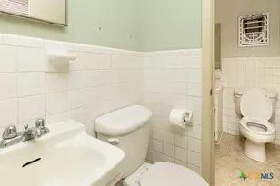 5109 Lilac Ln, Victoria, TX 77904 - Photo 21