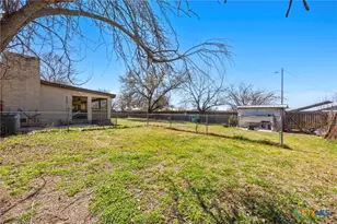 320 Highland Dr, Burnet, TX 78611 - Photo 29