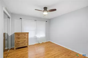 4711 Dahlia Ln, Victoria, TX 77904 - Photo 17