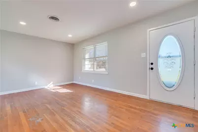 704 S 3rd Street, Copperas Cove, TX 76522 - Photo 11