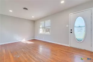 704 S 3rd St, Copperas Cove, TX 76522 - Photo 11