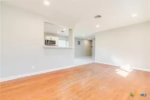 704 S 3rd St, Copperas Cove, TX 76522 - Photo 9