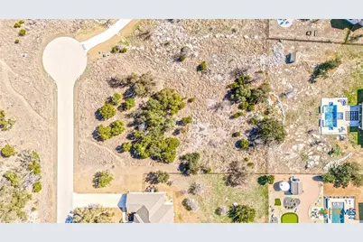 105 Rocky Summit Court, Spicewood, TX 78669 - Photo 9