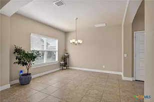 688 Community Dr, New Braunfels, TX 78132 - Photo 7