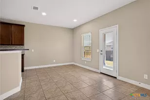 688 Community Dr, New Braunfels, TX 78132 - Photo 15