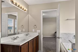 688 Community Dr, New Braunfels, TX 78132 - Photo 21