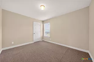 688 Community Dr, New Braunfels, TX 78132 - Photo 23