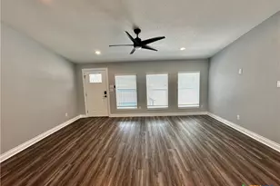 6638 Hickory Forrest Dr, Seguin, TX 78155 - Photo 27