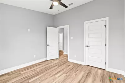 6638 Hickory Forrest Drive, Seguin, TX 78155 - Photo 19