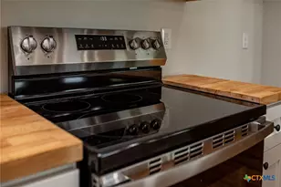 193 Powderhorn Ln, Port Lavaca, TX 77979 - Photo 35