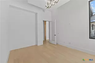 8109 Kuhn Dr, Austin, TX 78736 - Photo 21
