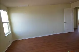 753 Great Oaks Dr, New Braunfels, TX 78130 - Photo 17