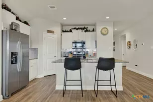 1316 Parkwood, Seguin, TX 78155 - Photo 9