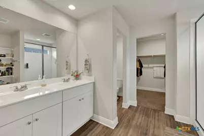 1316 Parkwood, Seguin, TX 78155 - Photo 11