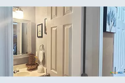 1004 Leah Drive #B, Troy, TX 76579 - Photo 7