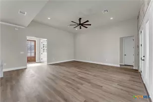 108 Double Circle Dr, Burnet, TX 78611 - Photo 9