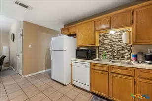 3210 Raven Dr, Killeen, TX 76543 - Photo 17