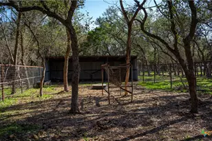 2444 Purgatory Rd, New Braunfels, TX 78132 - Photo 5