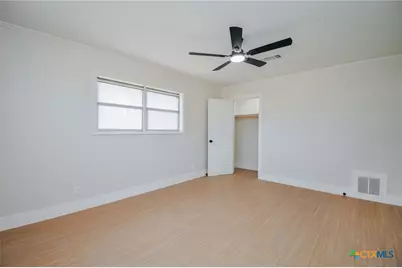 502 Berwick Street, Victoria, TX 77904 - Photo 27