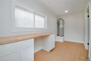 502 Berwick St, Victoria, TX 77904 - Photo 39