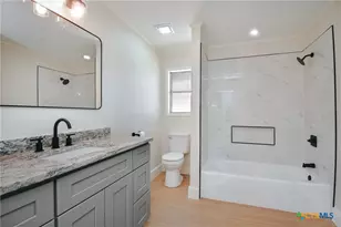 502 Berwick St, Victoria, TX 77904 - Photo 19