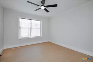 502 Berwick St, Victoria, TX 77904 - Photo 23