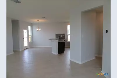 352 Blacktail Drive, New Braunfels, TX 78130 - Photo 5