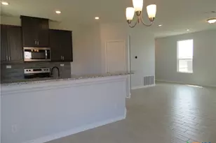 352 Blacktail Dr, New Braunfels, TX 78130 - Photo 11