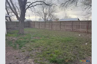 203 Oleander Avenue, Tivoli, TX 77990 - Photo 3