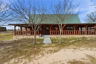 113 Spring Ranch Rd, Floresville, TX 78114 - Photo 3
