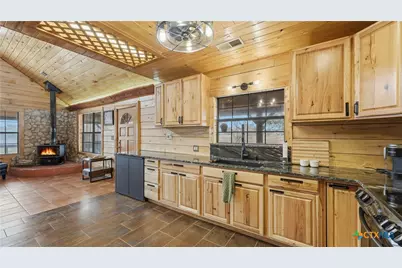 113 Spring Ranch Road, Floresville, TX 78114 - Photo 31