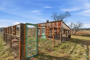 113 Spring Ranch Rd, Floresville, TX 78114 - Photo 11